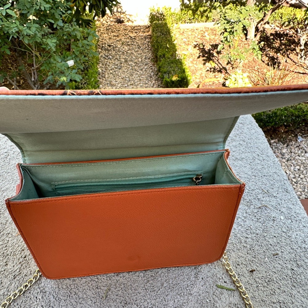 HTF Loungefly Cinderella Book Crossbody - Picture 8 of 9